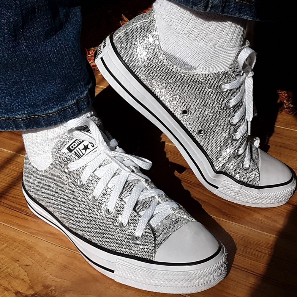 Converse All-Star Chuck Taylor Sneakers Silver Glitter